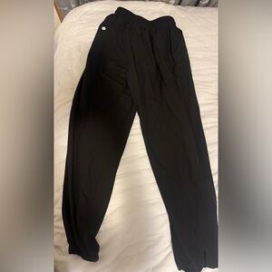 Women’s black lululemon joggers